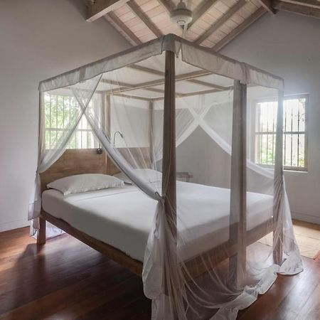 Siri Wedamadura Villa Weligama Exterior photo